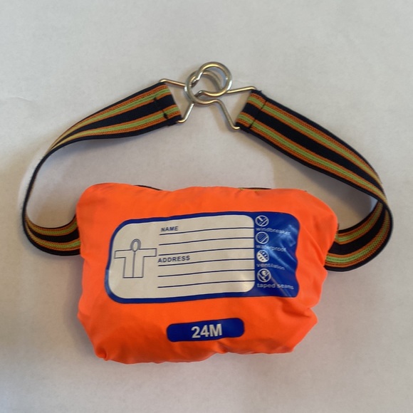 K-way rain coat 24 months fits big - Picture 3 of 5